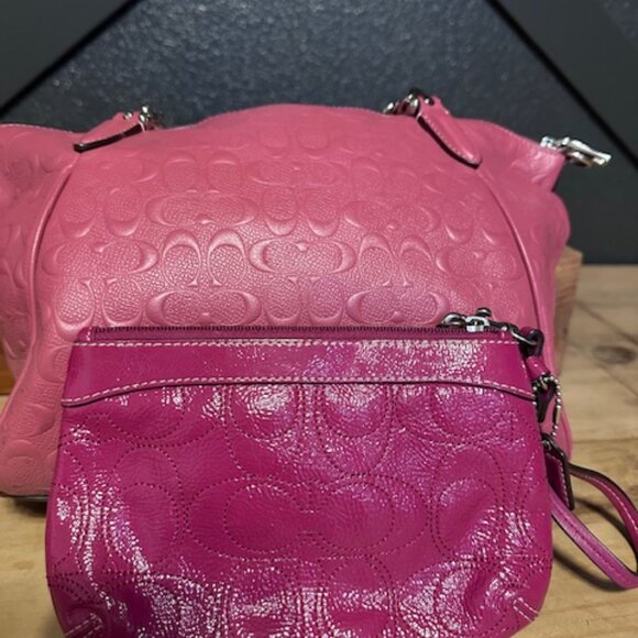 Coach Bag and wristlet - Picture 3 of 16